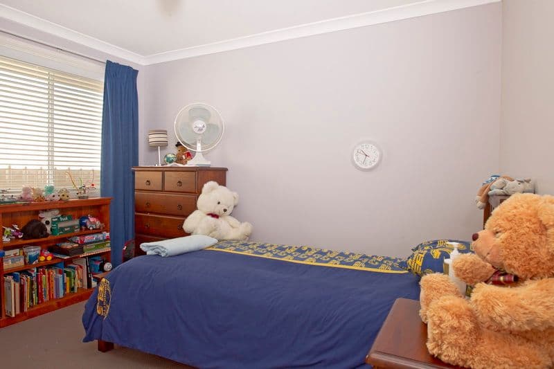32 Warrigal Street, WORRIGEE NSW 2540, Worrigee - Thumbnail 7