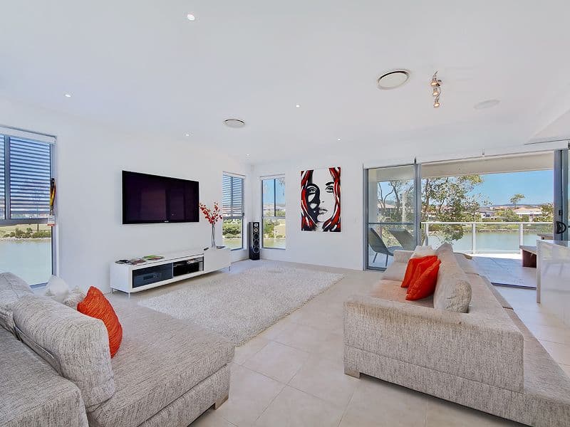 7 Saleya Drive, VARSITY LAKES QLD 4227, Varsity Lakes - Thumbnail 4