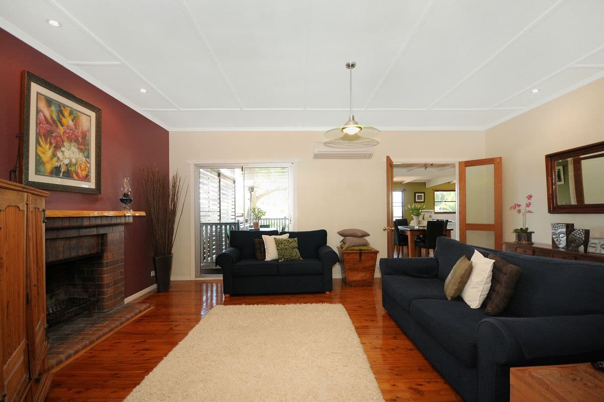 16 Alford Street, MOUNT LOFTY QLD 4350, Mount Lofty - Thumbnail 2