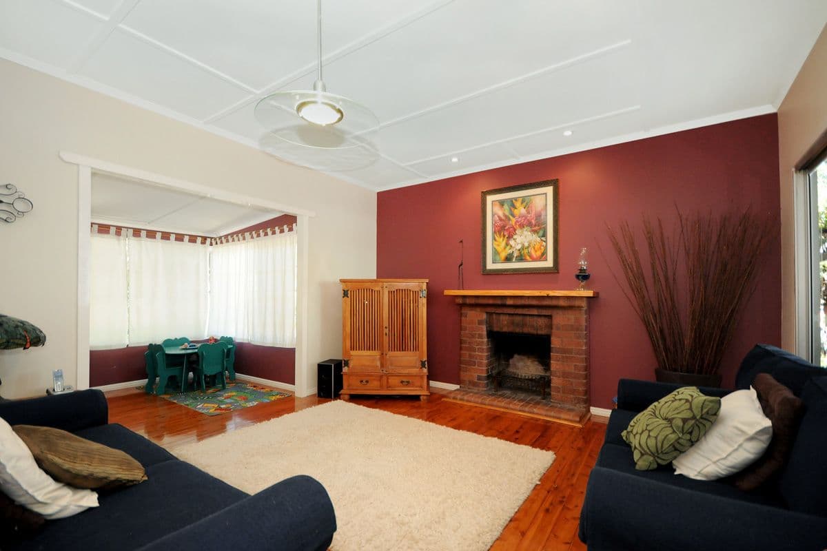 16 Alford Street, MOUNT LOFTY QLD 4350, Mount Lofty - Thumbnail 3