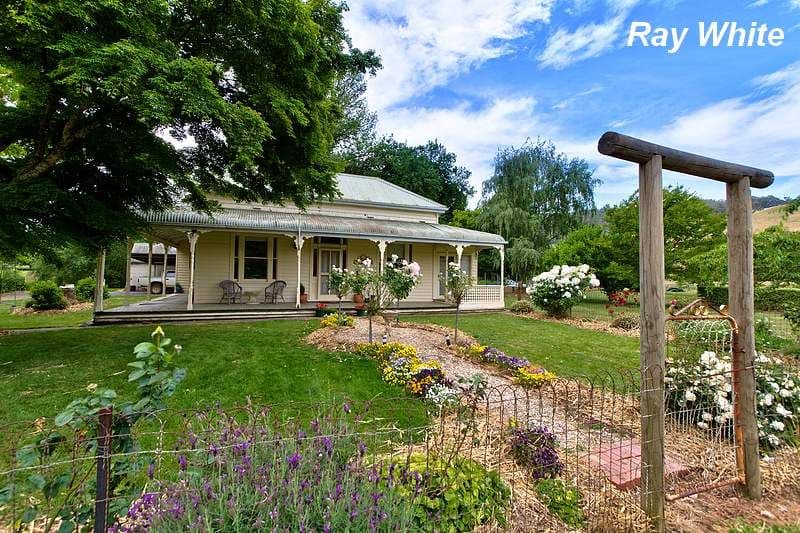 2399 Tallangatta Creek Road, TALLANGATTA VALLEY VIC 3701, Tallangatta Valley - Image 1