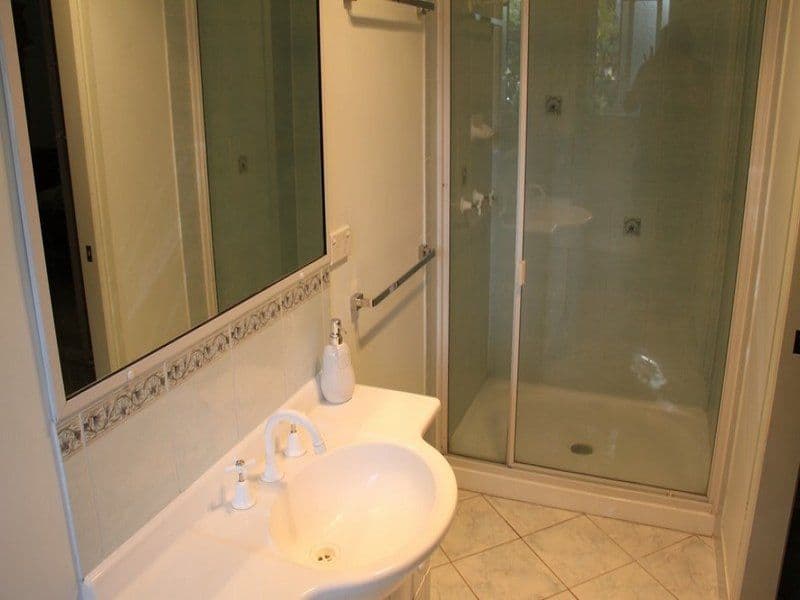 16 Selma Court, TANNUM SANDS QLD 4680, Tannum Sands - Thumbnail 5