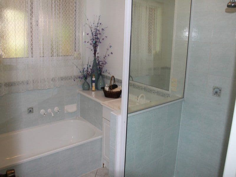 16 Selma Court, TANNUM SANDS QLD 4680, Tannum Sands - Thumbnail 8