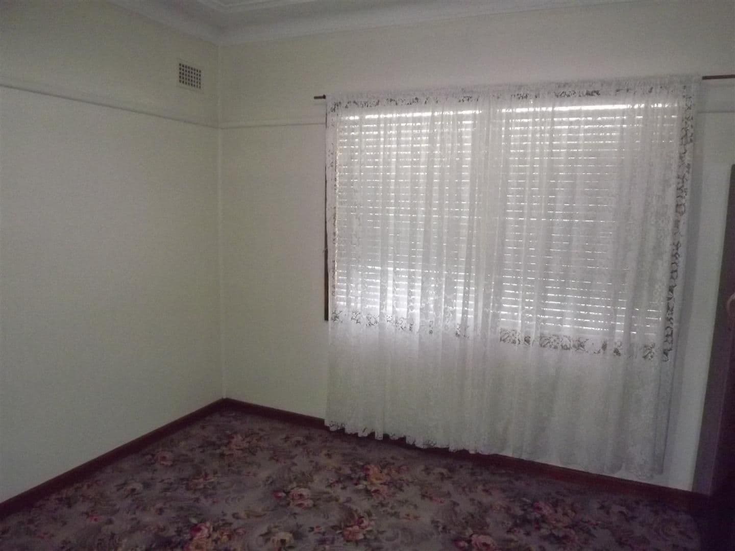 7 Belmore Avenue, PARKES NSW 2870, Parkes - Thumbnail 5