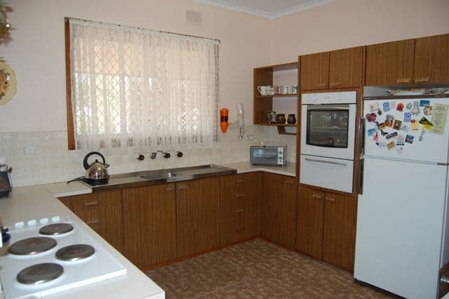 1 Shirley Street, PORT AUGUSTA WEST SA 5700, Port Augusta West - Thumbnail 3