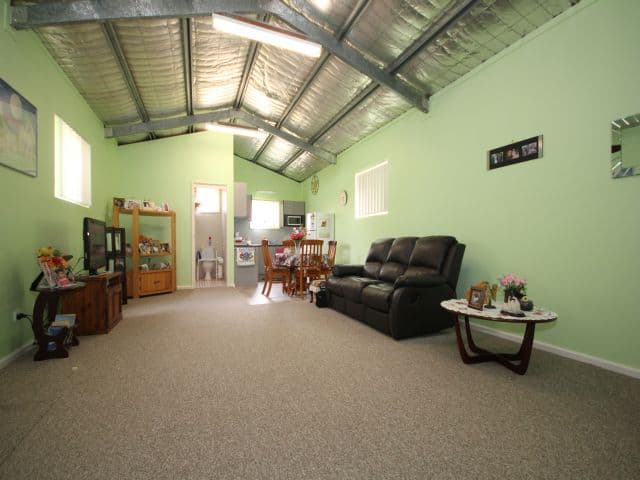 18 Petunia Avenue, BANKSTOWN NSW 2200, Bankstown - Thumbnail 3
