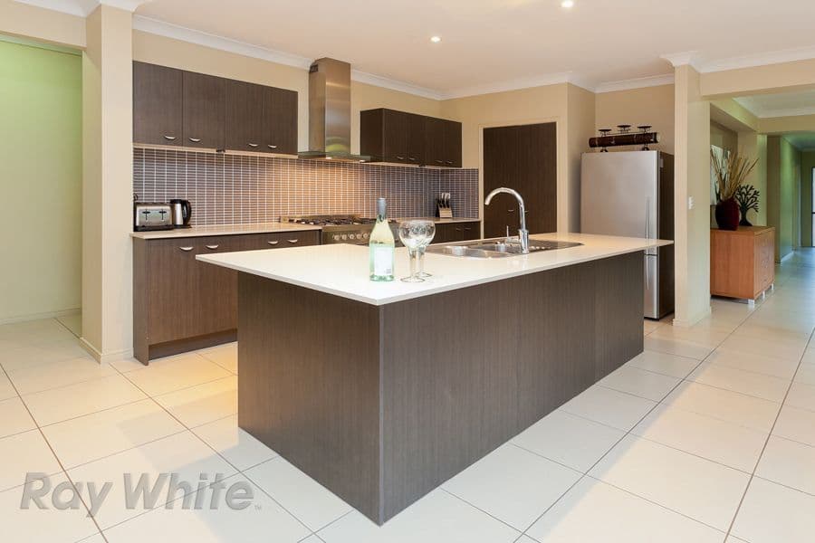 27 Ambrose Drive, AUGUSTINE HEIGHTS QLD 4300, Augustine Heights - Thumbnail 5
