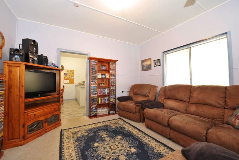 26 Gould Street, NARRABRI NSW 2390, Narrabri - Thumbnail 4