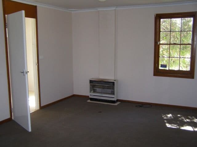16 Amaroo Crescent, ORANGE NSW 2800, Orange - Thumbnail 3