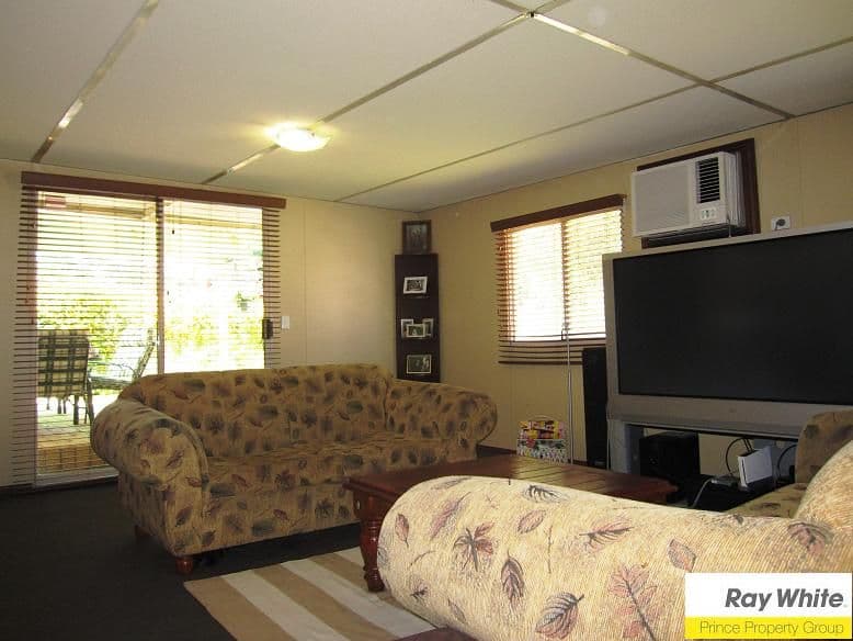 10 Pinewood Place, BEECHBORO WA 6063, Beechboro - Thumbnail 4