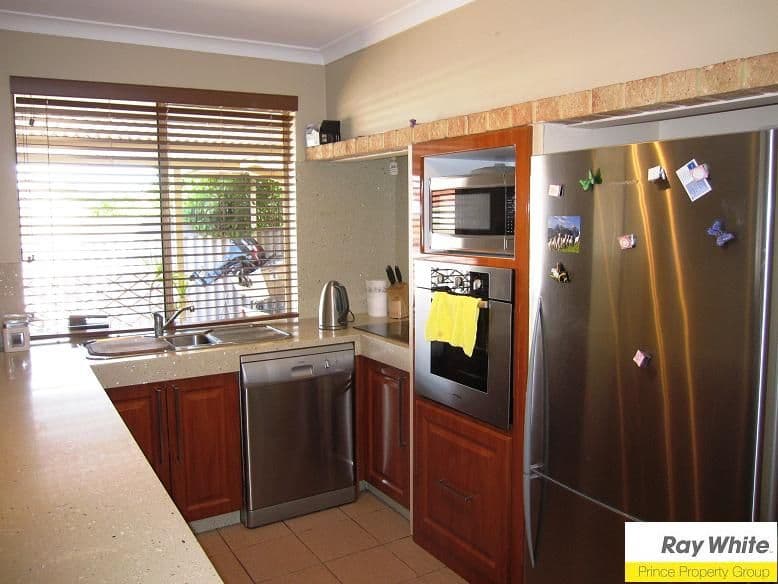 10 Pinewood Place, BEECHBORO WA 6063, Beechboro - Thumbnail 5