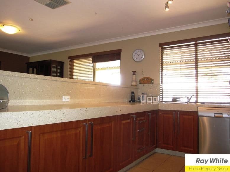 10 Pinewood Place, BEECHBORO WA 6063, Beechboro - Thumbnail 6