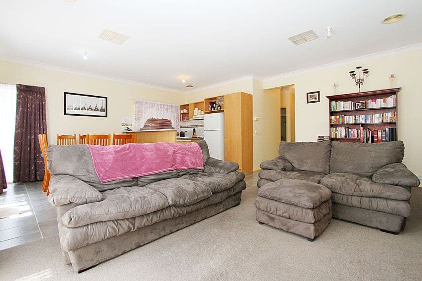 8 Brookedge Court, CRAIGIEBURN VIC 3064, Craigieburn - Thumbnail 4