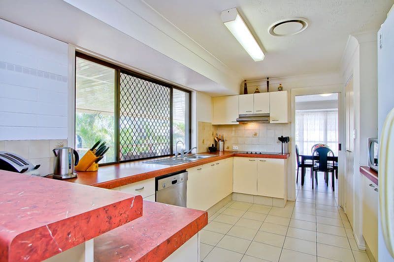 8 Grenaside Court, ROBINA QLD 4226, Robina - Thumbnail 7