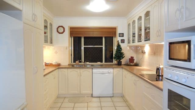2A Paget Street, WEST MACKAY QLD 4740, West Mackay - Thumbnail 4