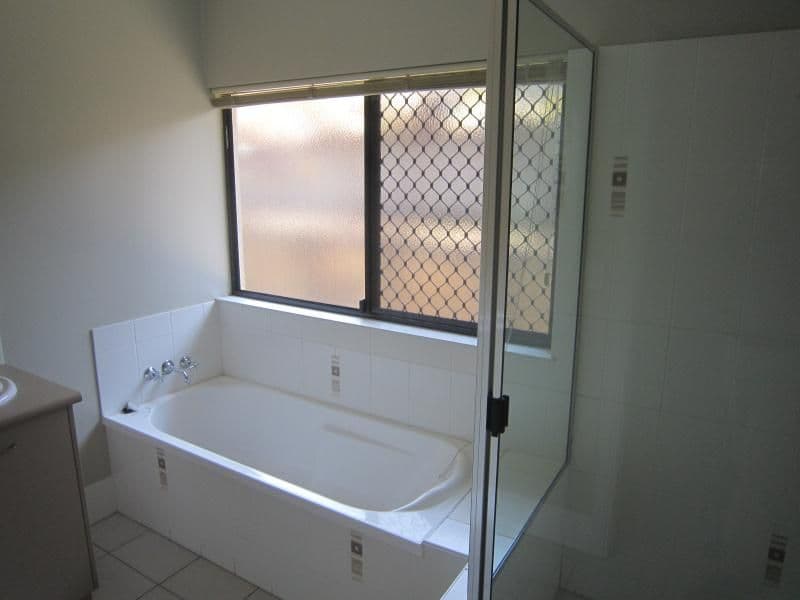 10 Sandover Close, BENTLEY PARK QLD 4869, Bentley Park - Thumbnail 8