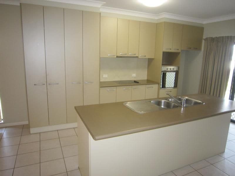 10 Sandover Close, BENTLEY PARK QLD 4869, Bentley Park - Thumbnail 5