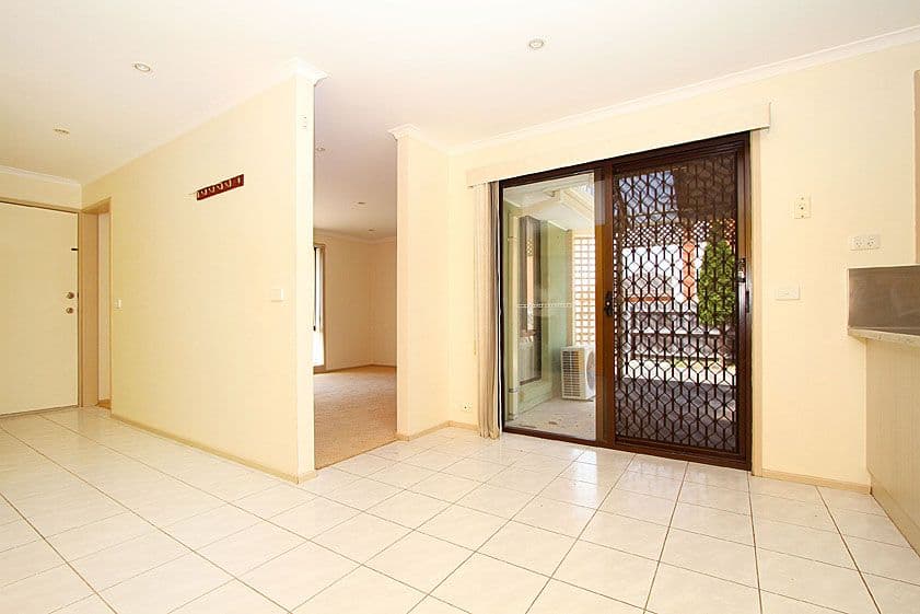 12 Hawker Avenue, ROXBURGH PARK VIC 3064, Roxburgh Park - Thumbnail 4