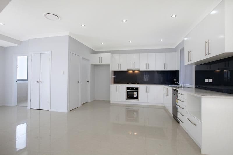 10 Laurieton Road, CARNES HILL NSW 2171, Carnes Hill - Thumbnail 2