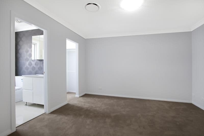 10 Laurieton Road, CARNES HILL NSW 2171, Carnes Hill - Thumbnail 6