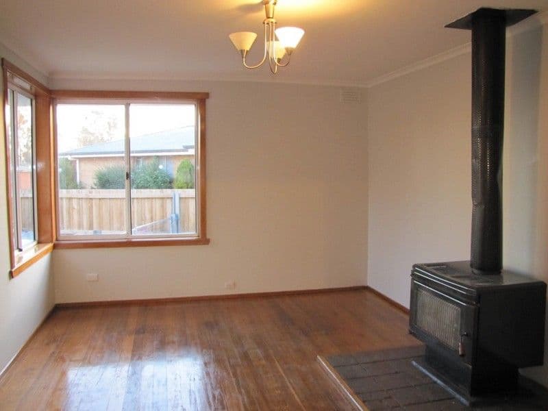 17  Hazelwood Parade, RAVENSWOOD TAS 7250, Ravenswood - Thumbnail 3
