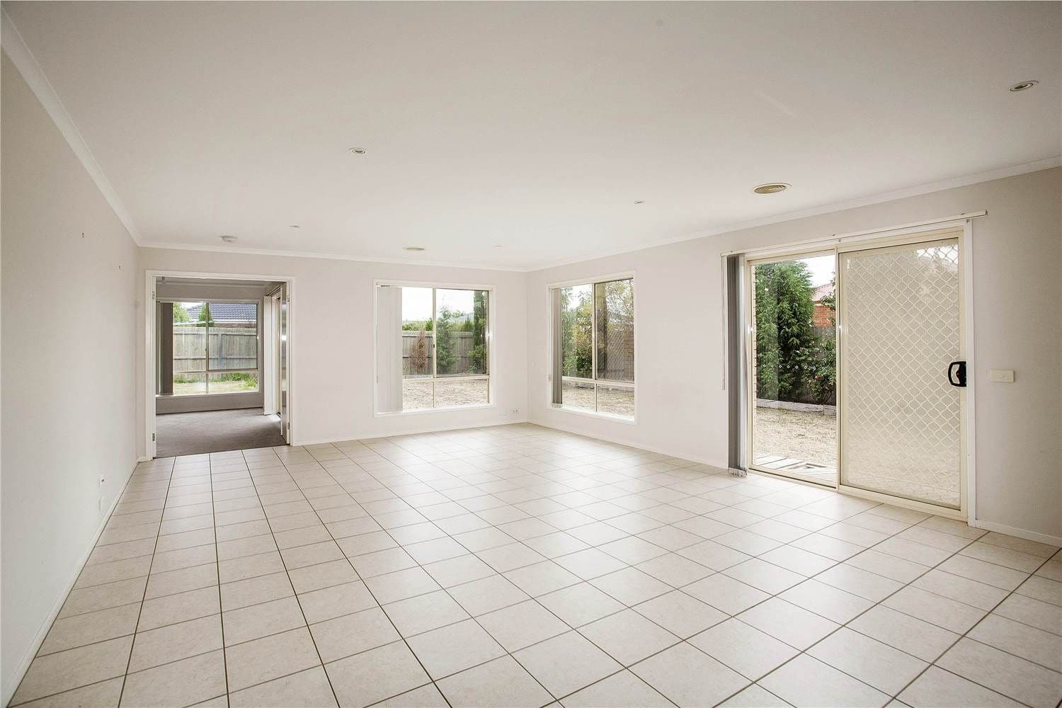 6 Petrea Close, CORIO VIC 3214, Corio - Thumbnail 3