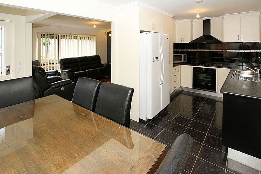 32 Axminster Drive, CRAIGIEBURN VIC 3064, Craigieburn - Thumbnail 5