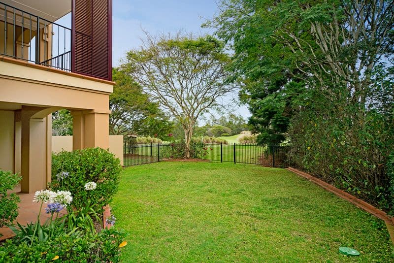3215 The Palladian Drive, HOPE ISLAND QLD 4212, Hope Island - Thumbnail 2