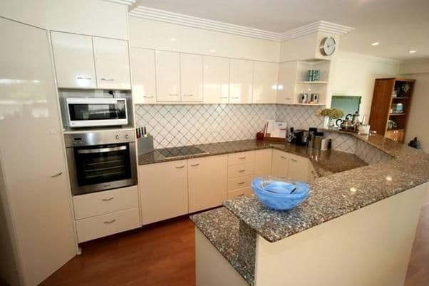 195 Stanhill Drive, CHEVRON ISLAND QLD 4217, Chevron Island - Thumbnail 4