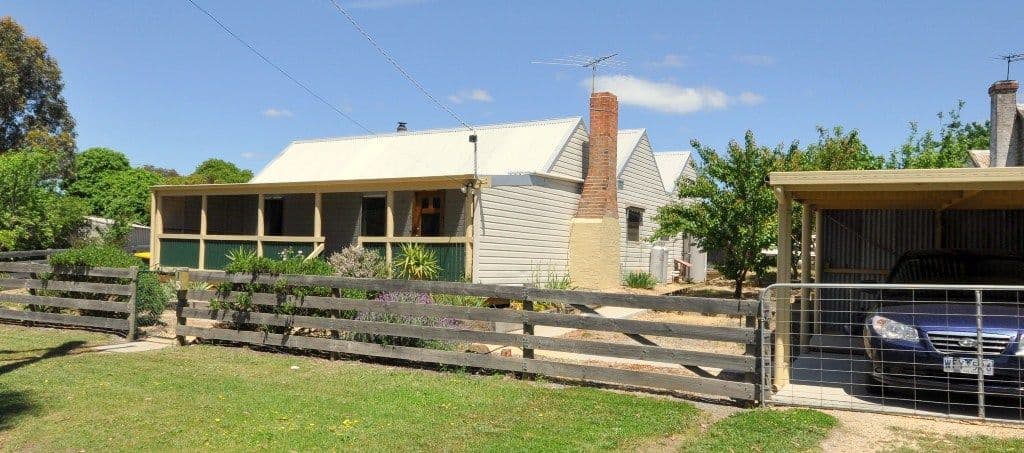 5 Burke Street, BEAUFORT VIC 3373, Beaufort - Image 1