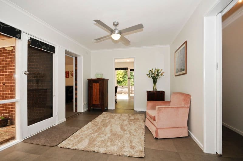 212 Manchester Road, MOOROOLBARK VIC 3138, Mooroolbark - Thumbnail 6