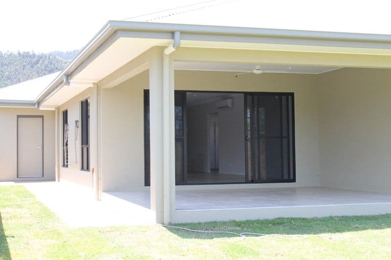 5 Twin Creek Court, CANNONVALE QLD 4802, Cannonvale - Thumbnail 3