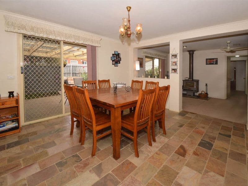 20 Anderson Road, SUNBURY VIC 3429, Sunbury - Thumbnail 4