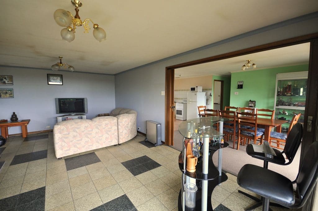 832 Staffordshire Reef Road, BERRINGA VIC 3351, Berringa - Thumbnail 2