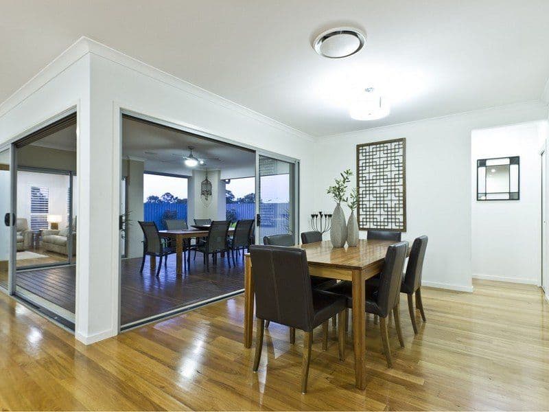 29 Seeana Crescent, BRIDGEMAN DOWNS QLD 4035, Bridgeman Downs - Thumbnail 3