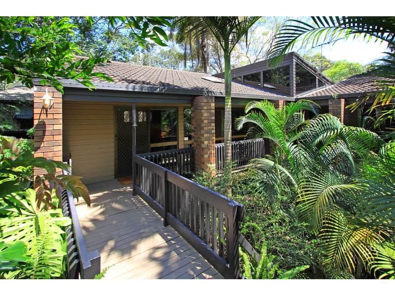 25 Kirkdale Road, CHAPEL HILL QLD 4069, Chapel Hill - Thumbnail 2