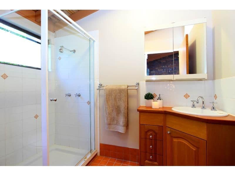25 Kirkdale Road, CHAPEL HILL QLD 4069, Chapel Hill - Thumbnail 8