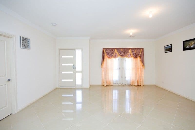 4 Carmine Court, PARAFIELD GARDENS SA 5107, Parafield Gardens - Thumbnail 2