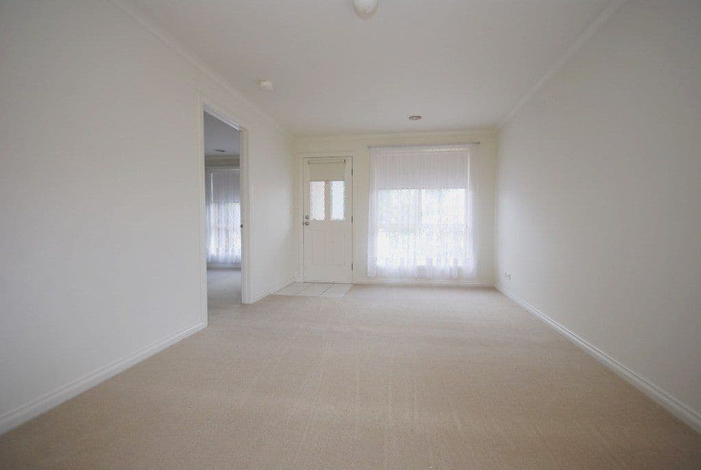 18 Domain Gardens, SEBASTOPOL  Victoria  3356, Australia, Sebastopol - Thumbnail 2
