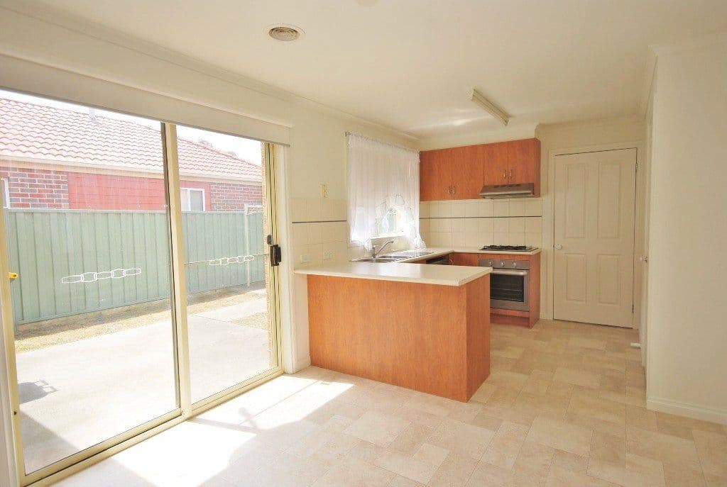 18 Domain Gardens, SEBASTOPOL  Victoria  3356, Australia, Sebastopol - Thumbnail 4
