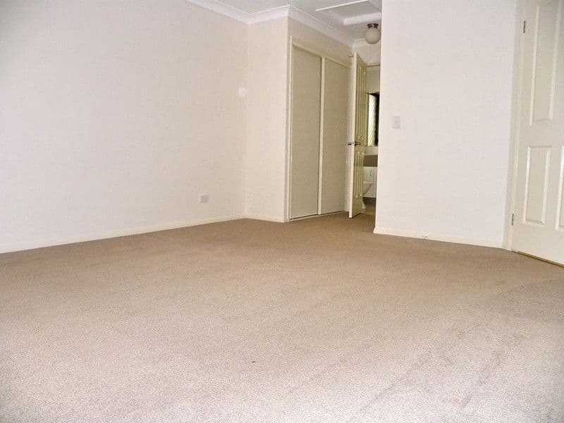 15 Carnarvon Crescent, WATERFORD QLD 4133, Waterford - Thumbnail 4