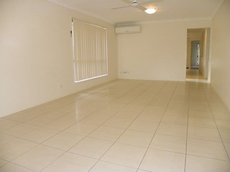 15 Carnarvon Crescent, WATERFORD QLD 4133, Waterford - Thumbnail 5