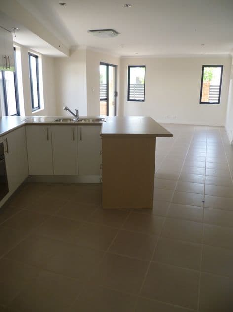 Unit 6/35 Harman Place, AVELEY WA 6069, Aveley - Thumbnail 2