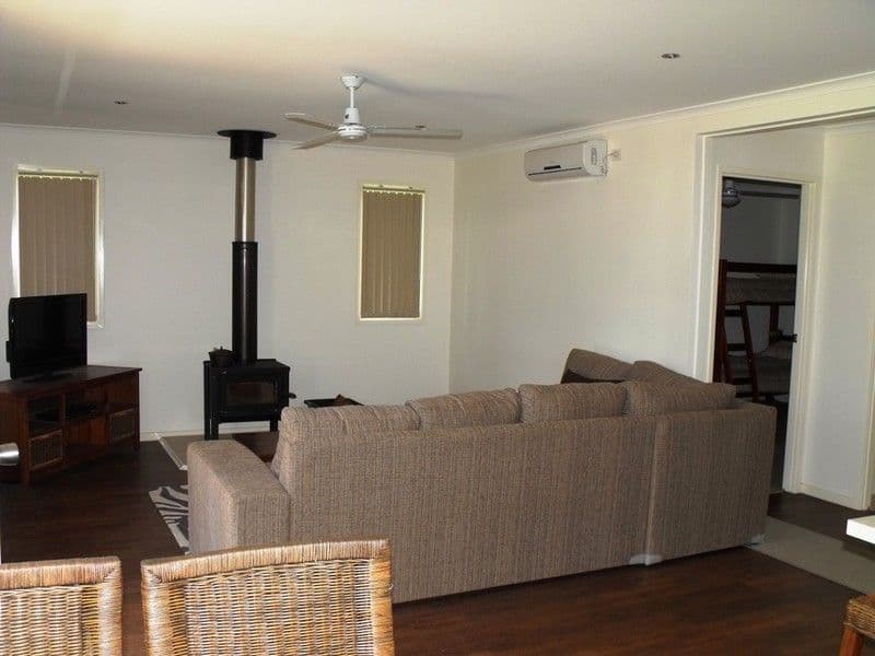 132 Old Yarraman Road, NANANGO QLD 4615, Nanango - Thumbnail 4