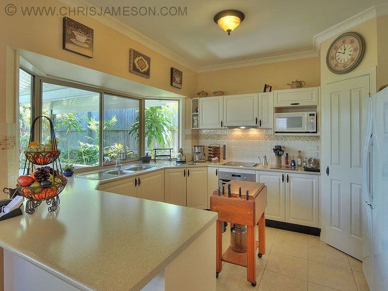 17 Admiral Crescent, SPRINGFIELD LAKES QLD 4300, Springfield Lakes - Thumbnail 4