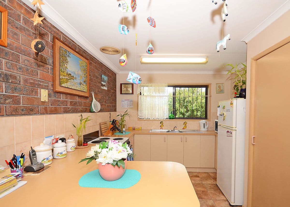 21 Granada Court, POINT VERNON QLD 4655, Point Vernon - Thumbnail 5