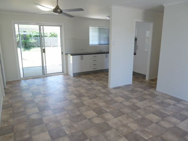31 Amhurst Street, SLADE POINT QLD 4740, Slade Point - Thumbnail 4