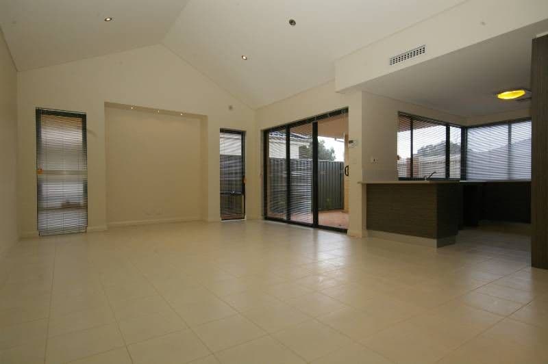 39 Harman Place, AVELEY WA 6069, Aveley - Thumbnail 3