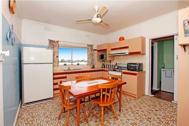 1 Lambassa Grove, RESERVOIR VIC 3073, Reservoir - Thumbnail 3