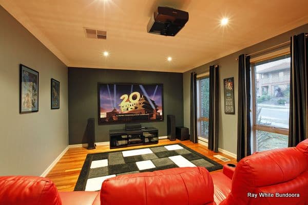 8 Thornholm Road, SOUTH MORANG VIC 3752, South Morang - Thumbnail 2